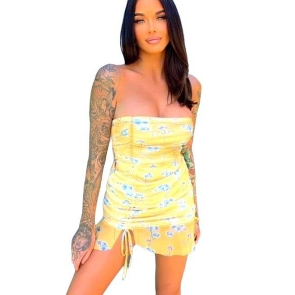 YELLOW & BLUE FLORAL FLIRTY MESH RUCHED BANDEAU BODYCON DRESS - Picture 2 of 2